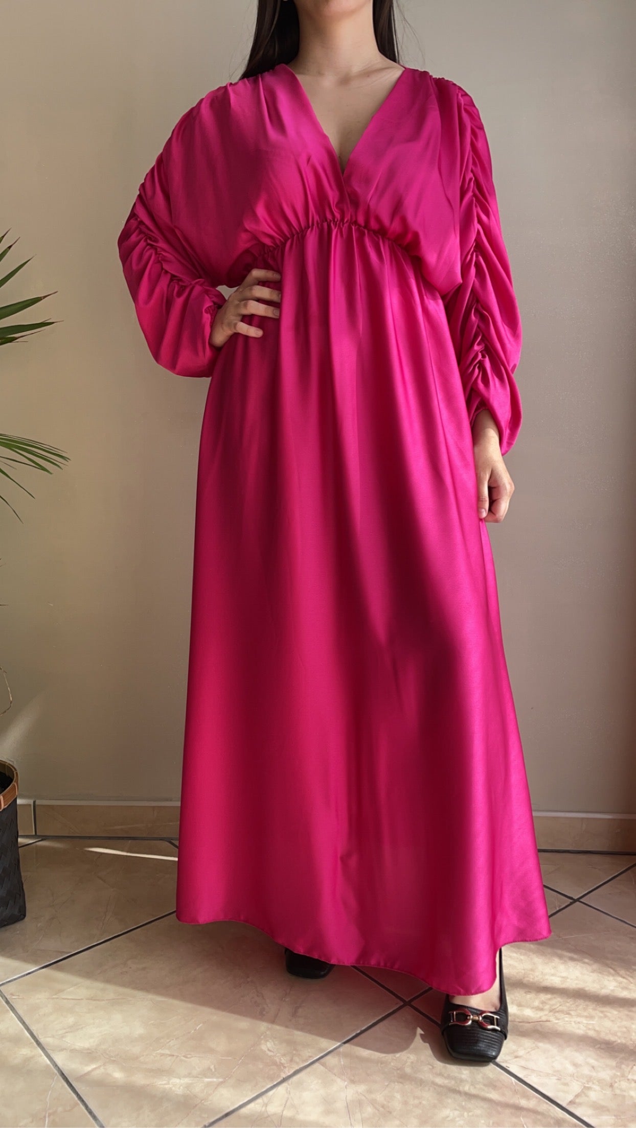 Robe longue satinée